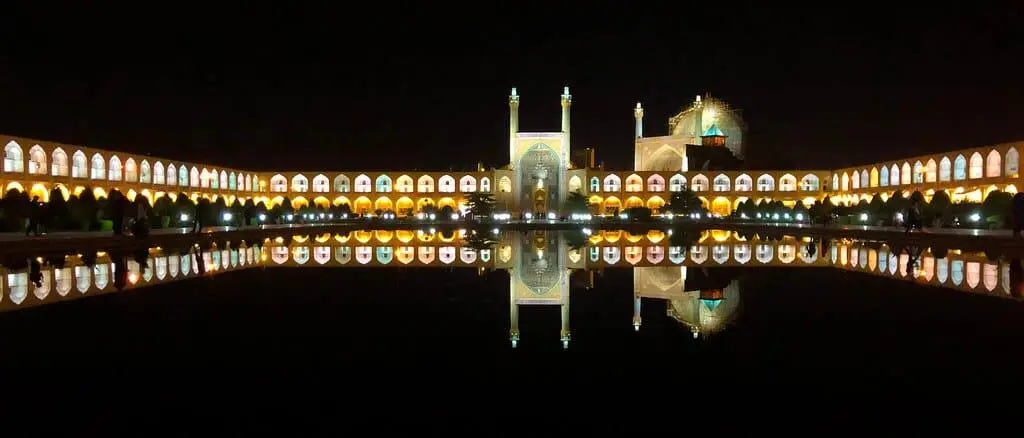 اصفهان در شب